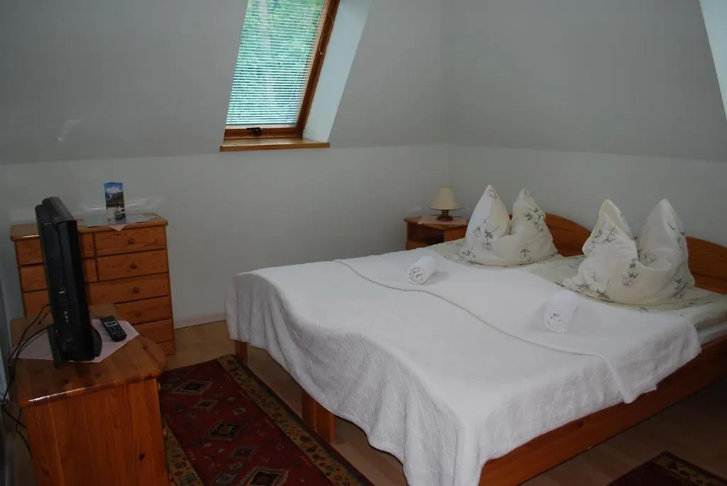 Bialy Dworek Zakopane Bed & Breakfast